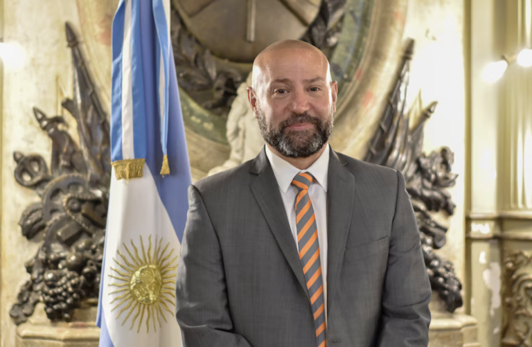 Sobornos: le prohibieron la salida del país a Spagnuolo